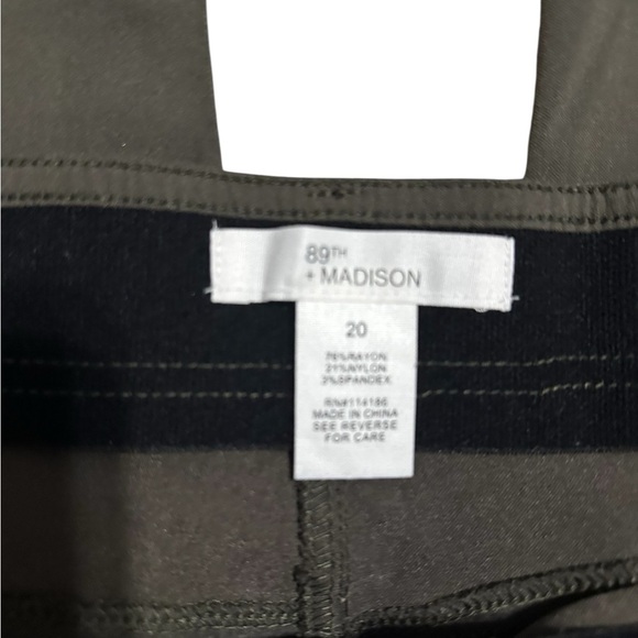 89th & Madison Olive Green Activewear Pants Straight Leg Slimming Size 20 - Picture 8 of 9